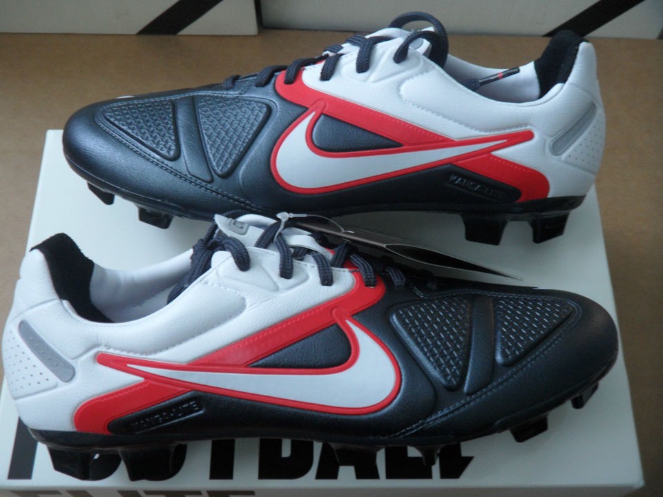 nike ctr360 maestri ii in Sporting Goods