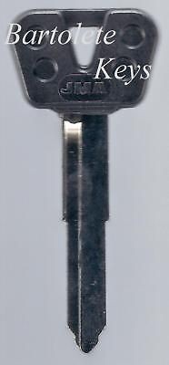 Key Blank Fits 2000 2001 2002 2003 2004 2005 2006 Yamaha Majesty