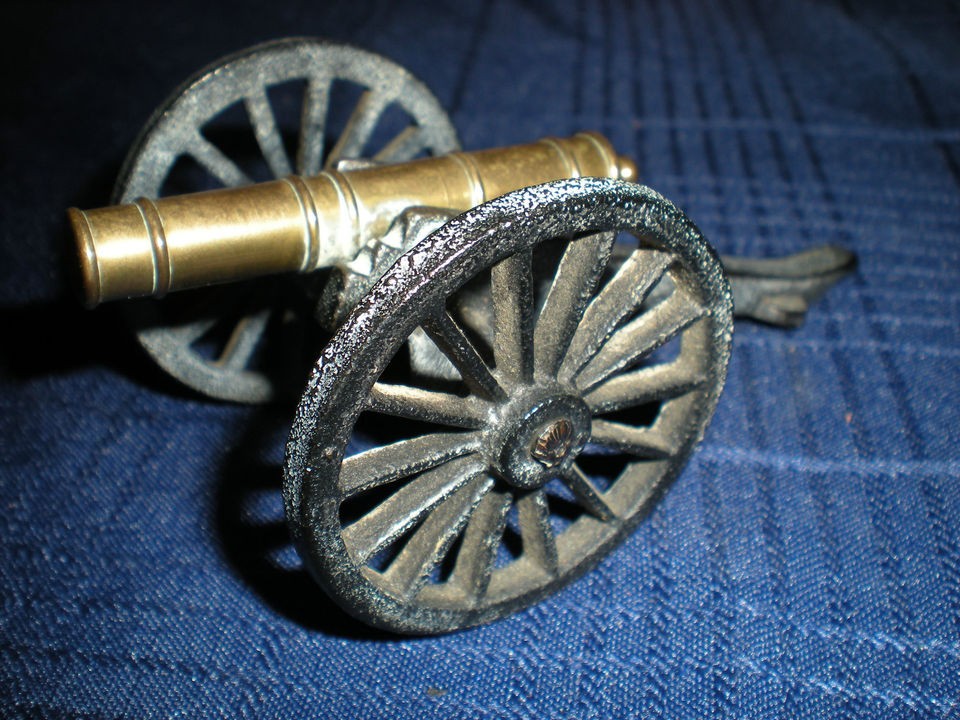 Vintage 4.5 Brass and cast iron miniature cannon 1/1 MFCO antique 