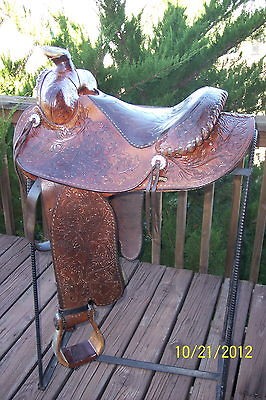 balanced ride saddle in Saddles