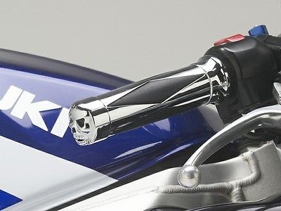 Yamaha FZR YZF 600 R6 R1 CHROME SKULL DIAMOND GRIPS