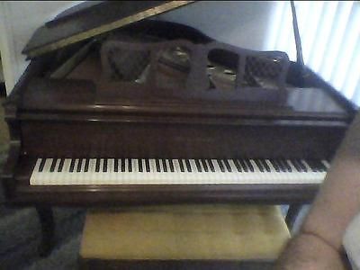 baby grand in Musical Instruments & Gear