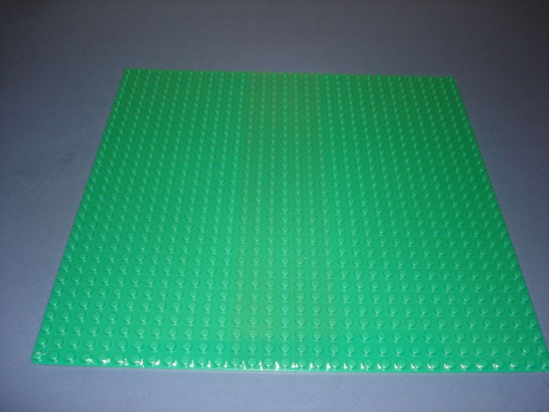 LEGO SET 626 32x32 DOT( 10x10 INCH) GREEN BASE PLATE *NEW*