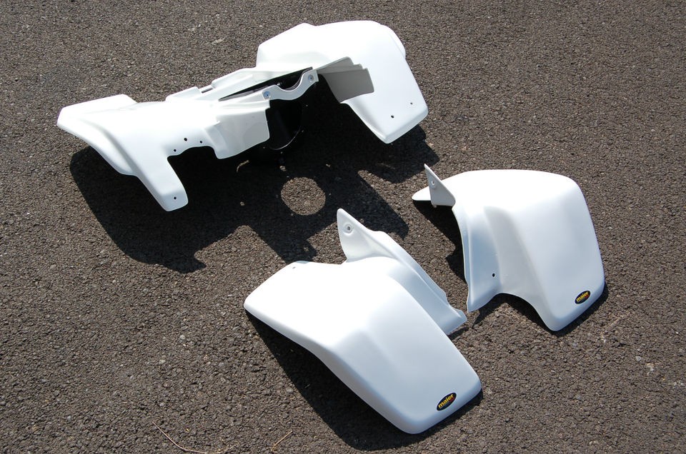 YAMAHA BLASTER YFS200 WHITE PLASTIC FRONT AND REAR FENDER SET PLASTICS