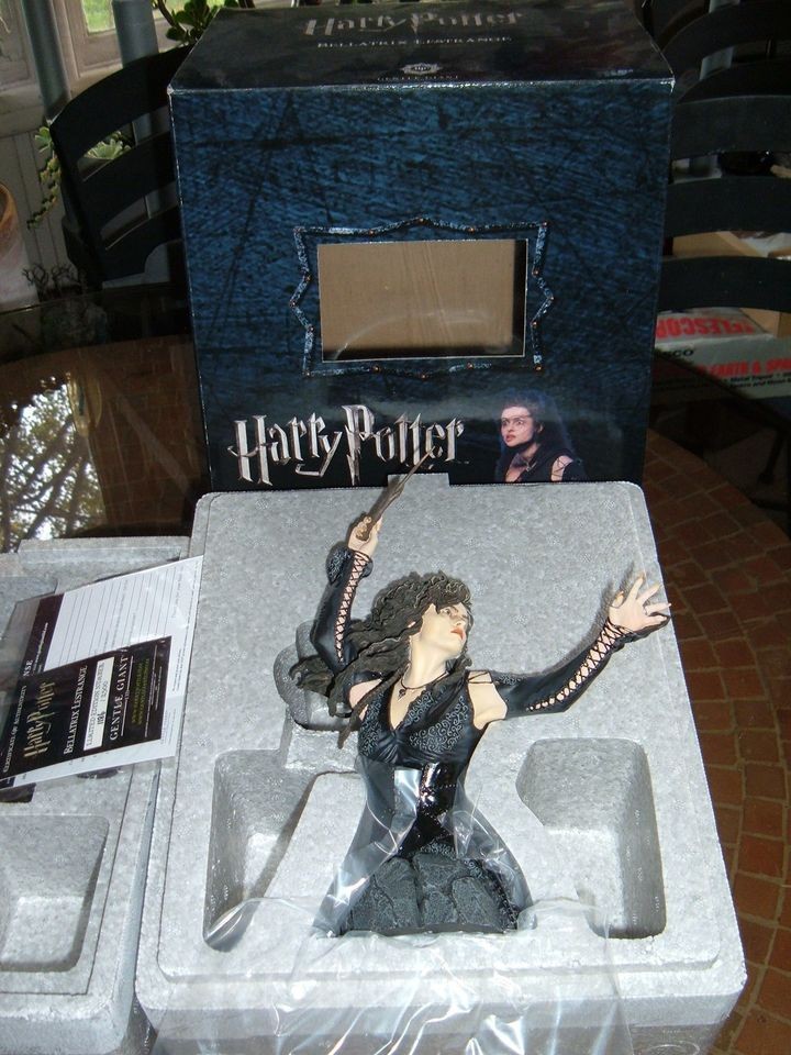 GENTLE GIANT / HARRY POTTER BELLATRIX LESTRANGE COLLECTIBLE BUST 