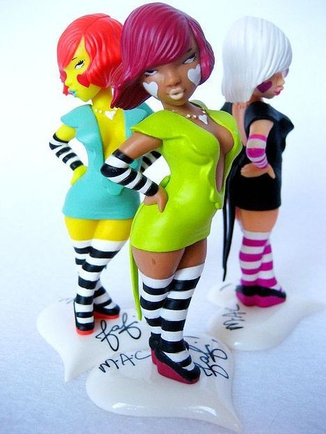 MAC ~ Fafi Dolls ~ New No Box