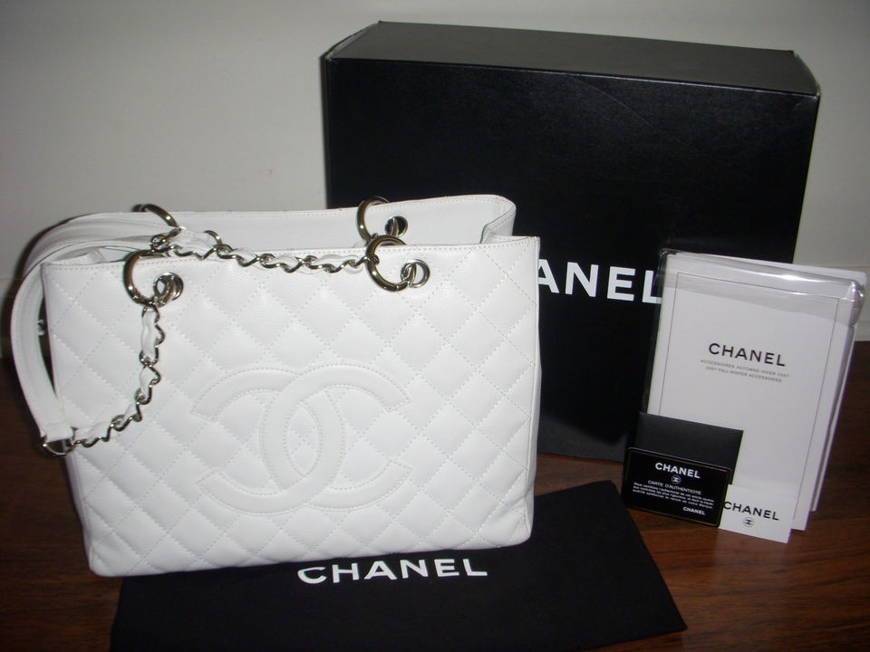 RARE Authentic Vintage CHANEL White Caviar Leather GRAND SHOPPING TOTE 