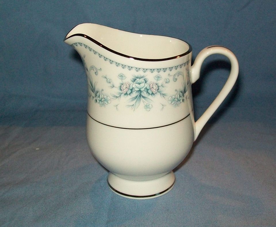 Royal Prestige Danielle 4120 Creamer