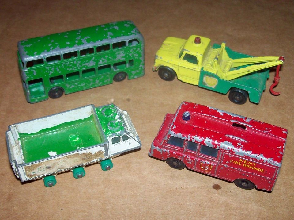 VINTAGE MATCHBOX LESNEY DAIMLER BUS 74 DODGE WRECK TRUCK 13 ALVIS 61 