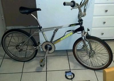Old School BMX 1988 Haro Team Master Freestyle With Peregrine HP 48s