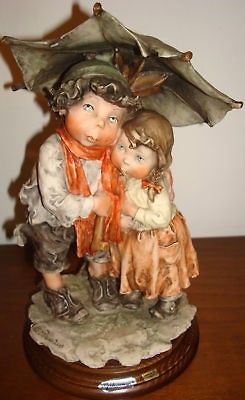 GIUSEPPE ARMANI STATUE FIGURINE BOY GIRL UMBRELLA LARGE FIGURE