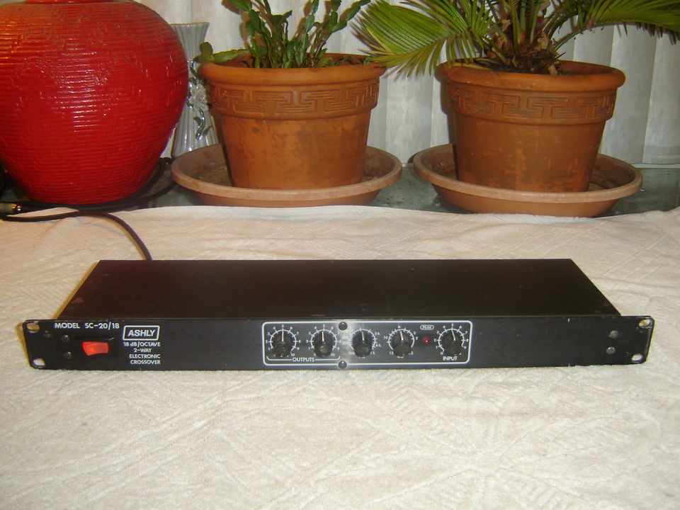 Ashly SC 20/18, 2 Way Electronic Crossover, Vintage Rack