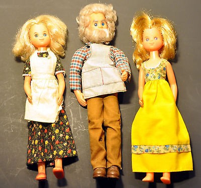 1973 SUNSHINE FAMILY DOLLS MOM STEPHINE, DAD STEVE IN ORIGINAL CLOTHS