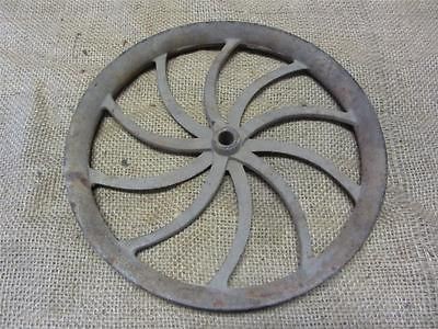   Cast Iron Wheel Antique Old Farm Wheel Barn Shabby Garden 7327