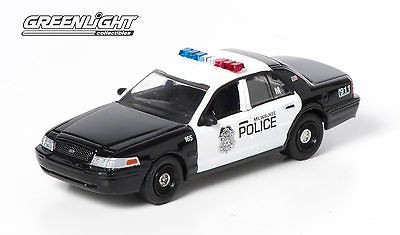 GREENLIGHT COLLECTIBLES 164 BLACK & WHITE MILWAUKEE WI 2011 FORD 