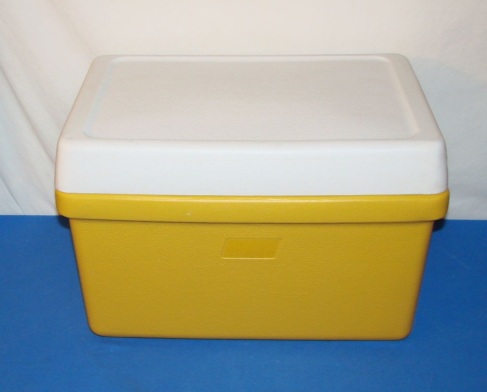 vintage 1976 COLEMAN Picnic Beer / Ice / Soda COOLER yellow/white