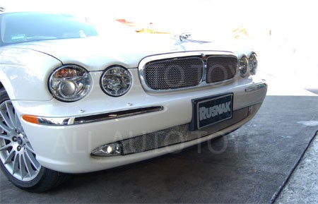 Jaguar XJ grill in Exterior