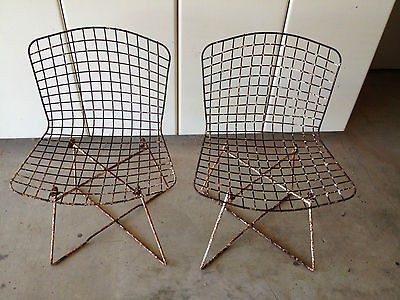 FOUR AUTHENTIC KNOLL BERTOIA CHAIRS   IN ORIGINAL CONDITION (MID 