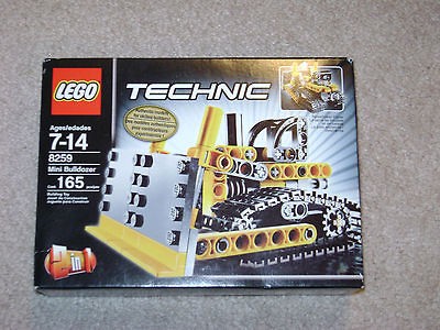 LEGO TECHNIC MINI BULLDOZER 8259***SEALED**BRAND NEW***