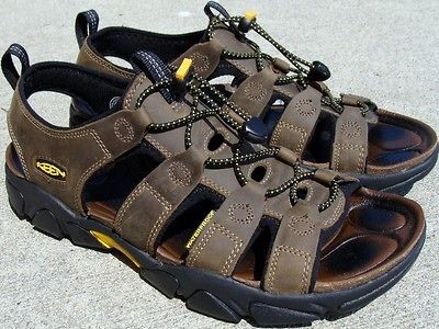 KEEN DAYTONA SANDALS   BISON   MENS 9.5 BRAND NEW