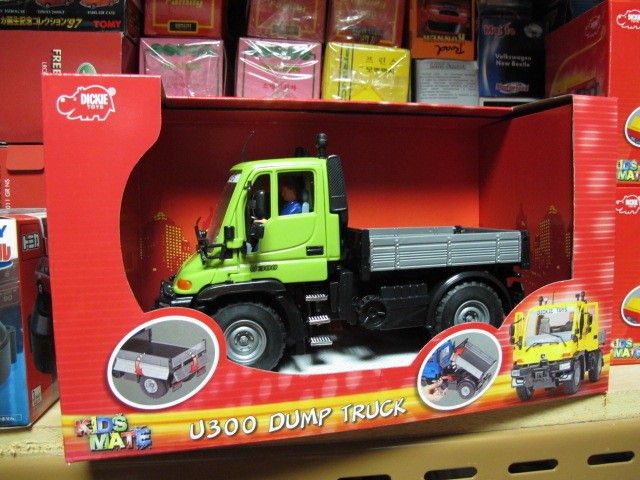 Mercedes Benz Unimog UGN U300 dump truck toy car dickie lime free ship