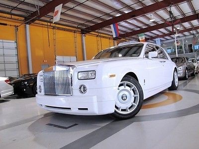   Phantom Base Sedan 4 Door 05 WHITE ROLLS ROYCE PHANTOM LEXICON NAV