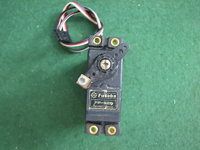 FUTABA FP S28 RC AIRPLANE SERVO IN GOOD CONDITION