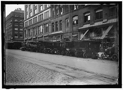 WOODWARD & LOTHROPS DEPARTMENT STORE,WASHINGTON,D.C. TRUCKS