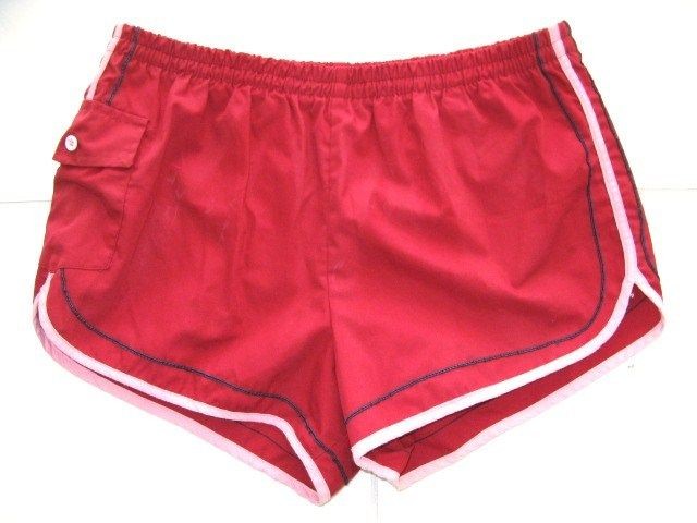 VINTAGE MENS CAMPUS SWIM SUIT BURGUNDY RED WAX POCKET 1970s L U.S.A.