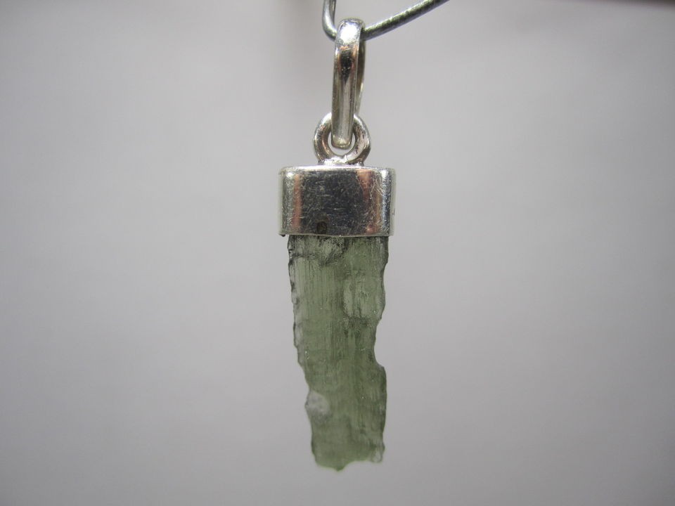 GENUINE MOLDAVITE SPECIMEN STONE PENDANT W/925 SILVER SETTING # 32