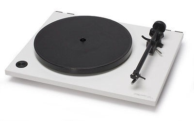 Rega RP1 Turntable w/ Ortofon OM5e MM cartridge and Dust Cover, White 