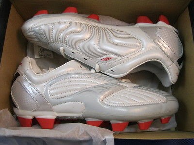 UMBRO X 600 J KTK J FG SOCCER CLEATS #886530 6CS WHITE/SILVER