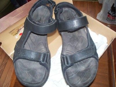 Mens TEVA Black Leather FOSSIL CANYON sandals, sz. 13 EU47 EUC