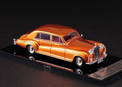 43 Rolls Royce Model Phantom V PV23 Limousine James Young 1967 Gold 