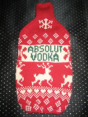 Absolut Cozy 2001 Cynthia Rowley Knitted Vodka Sweater Mint Condition