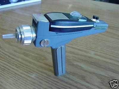 star trek 23d century phaser pistol prop model kit  39 95 