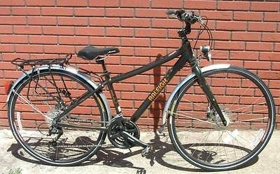   DLX TOURING 700C DISC BRAKE BIKE MENS SM FRAME GENERATOR RACK NEW