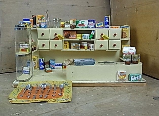   DOLLHOUSE TOY GROCERIES STORE 55 PARTS WOOD & PLASTIC VINTAGE 1960s