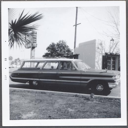   Car Photo 1964 Ford Country Squire Station Wagon Automobile 788597