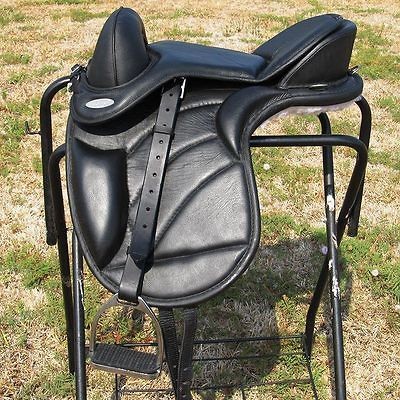 HILASON TREELESS ENDURANCE TRAIL PLEASURE SADDLE 16 TE102