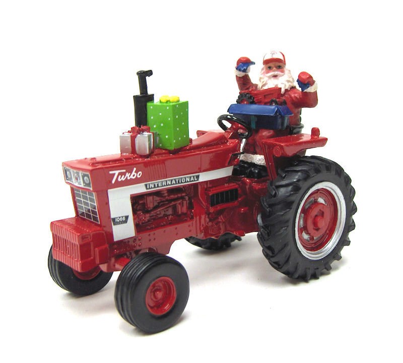 BRADFORD FARMALL TRACTORS Farm Figurine 01 10255 004 MAKING CHRISTMAS 