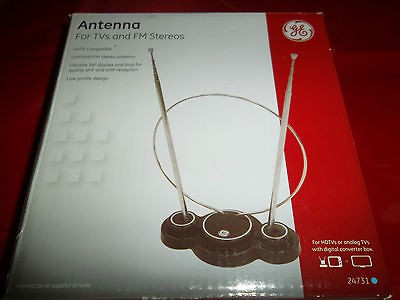   GE Antenna for TVs % FM Stereos HDTV COMPATIBLE UHF/VHF/FM Antenna