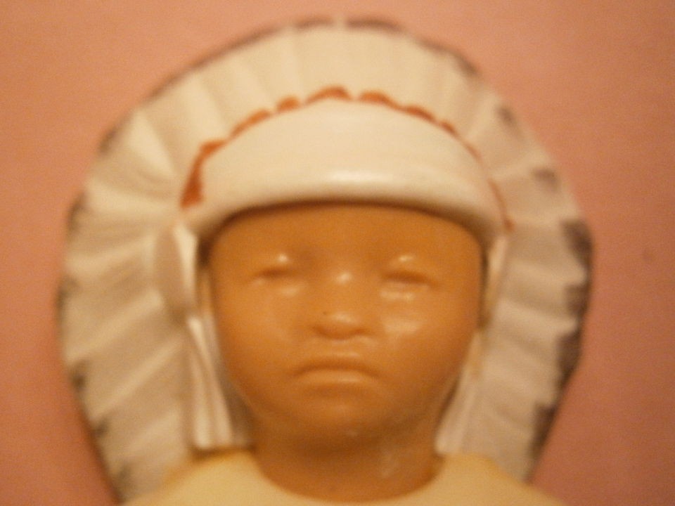 INDIAN indian INDIAN CHIEF OLD TOY FIGURE HEAD DRESS INDIAN CHIEF 