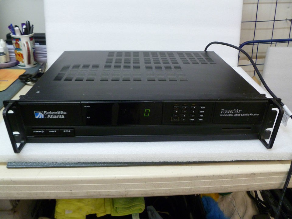 SCIENTIFIC ATLANTA POWERVU COMMERCIAL DIGITAL SATELLITE RECEIVER.