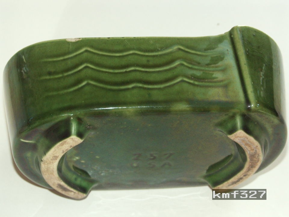 vintage ungemach 257 usa pottery planter  9