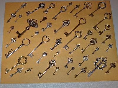 96 ANTIQUE VINTAGE OLD LOOK SKELETON KEYS REPLICAS WEDDING CHARMS 