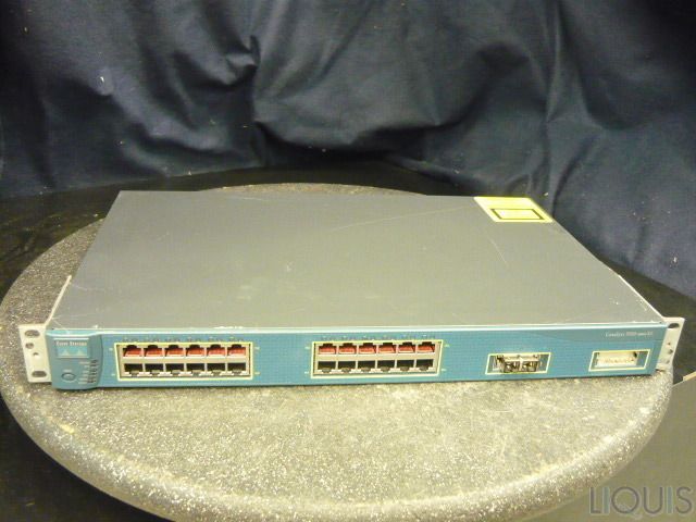 Cisco WS C3524 XL En 24 Port Switch 30 0759 01 1000Base SX