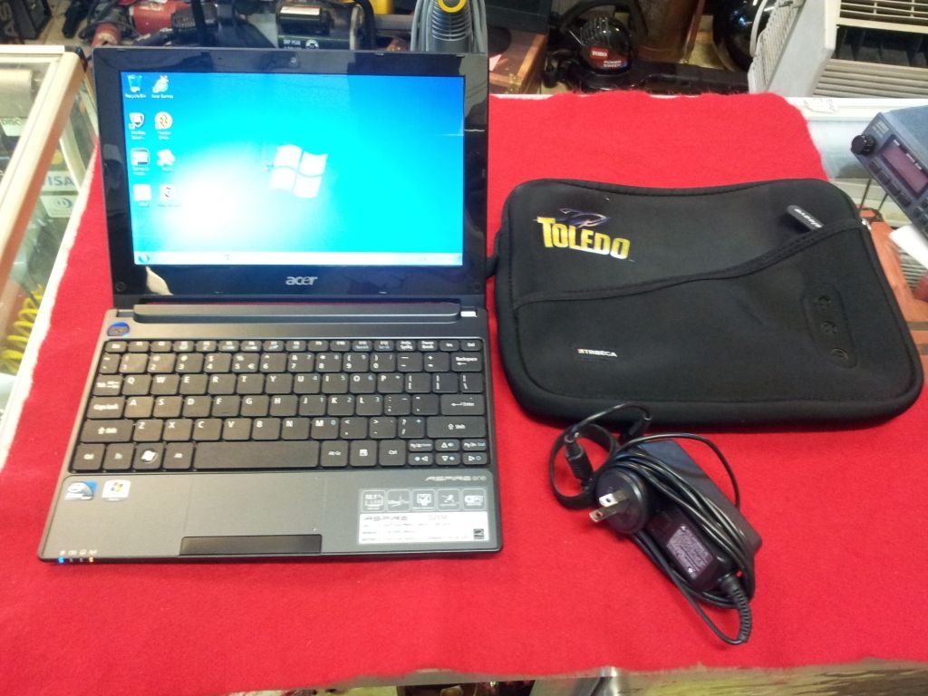   One Netbook D255E 1GB RAM 250GB HDD 10 1 Display WiFi More