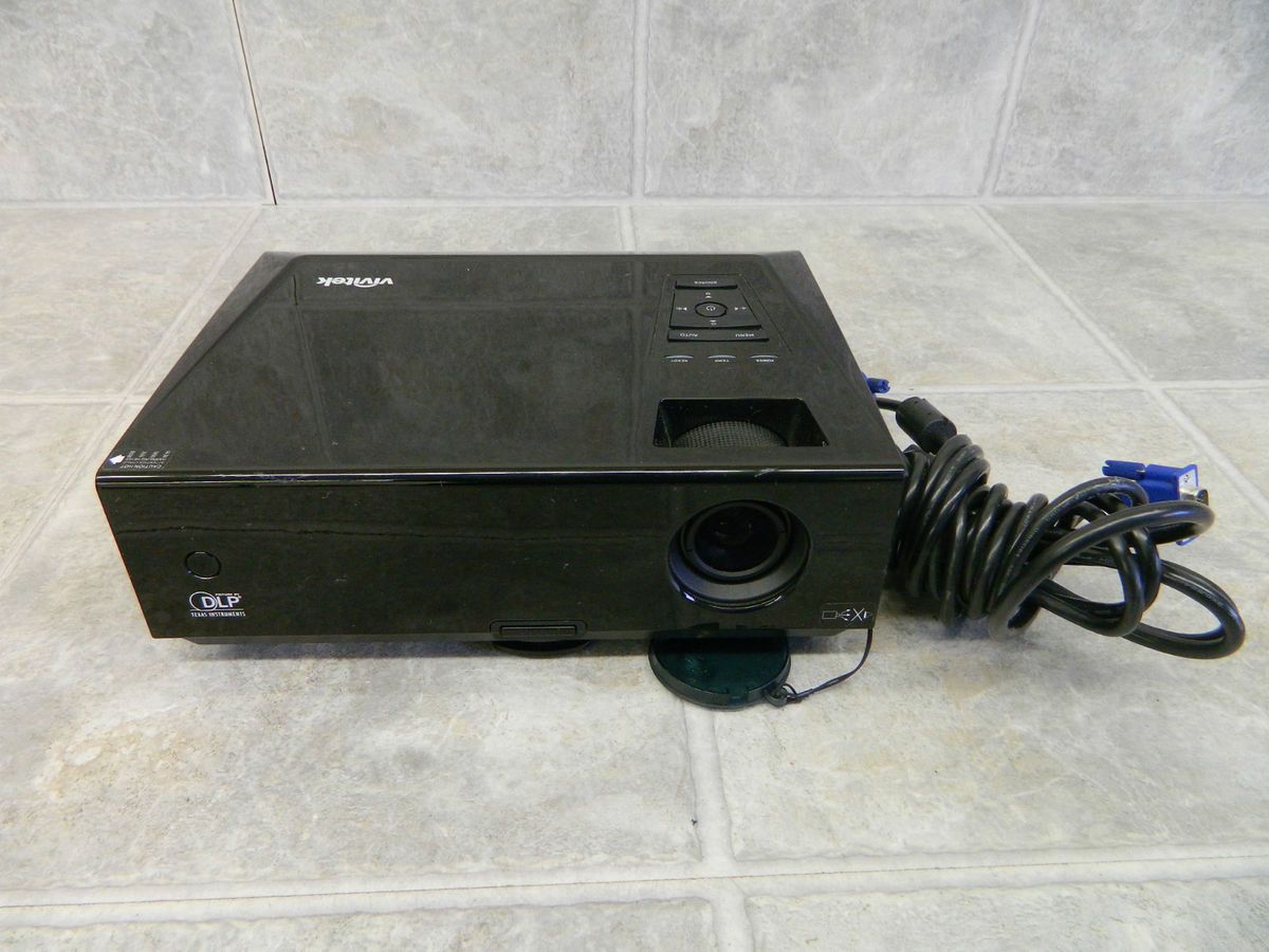 Vivitek D825MS 2600 Lumen SVGA DLP Projector Please Read Description