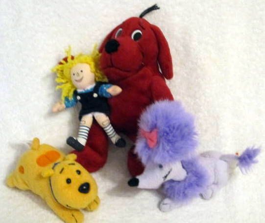 BiG ReD DoG CLIFFORD & ELIZABETH DoLL + FRieND T BONE & CLeO PLuSH 